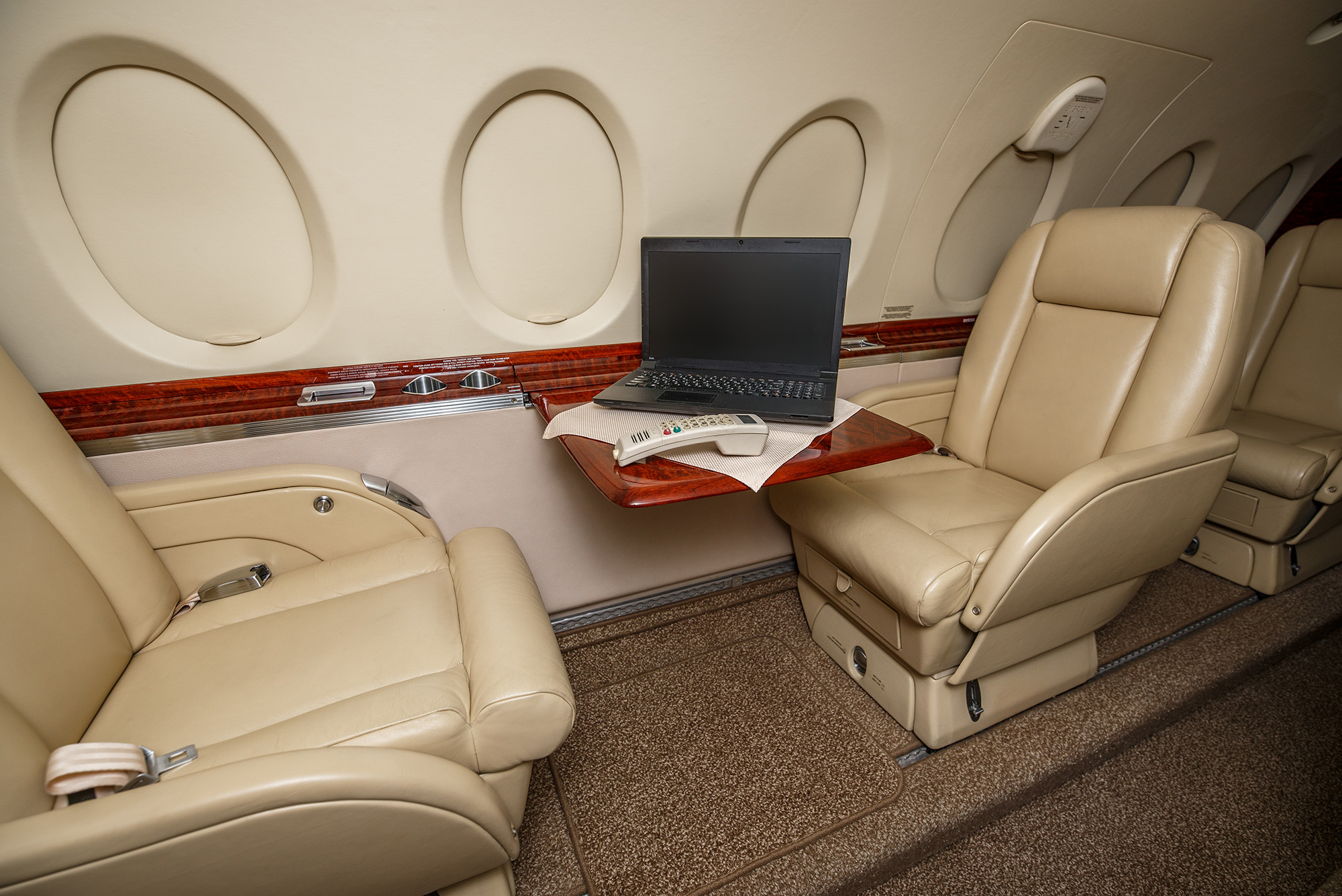 Beechcraft Hawker 750